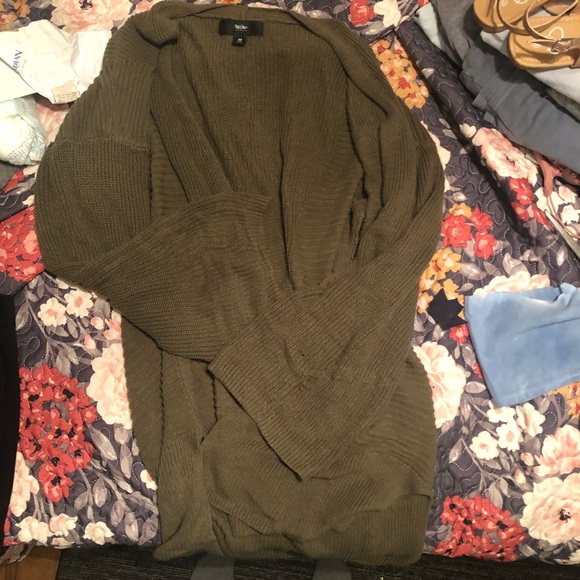 Olive cardigan - Picture 1 of 2